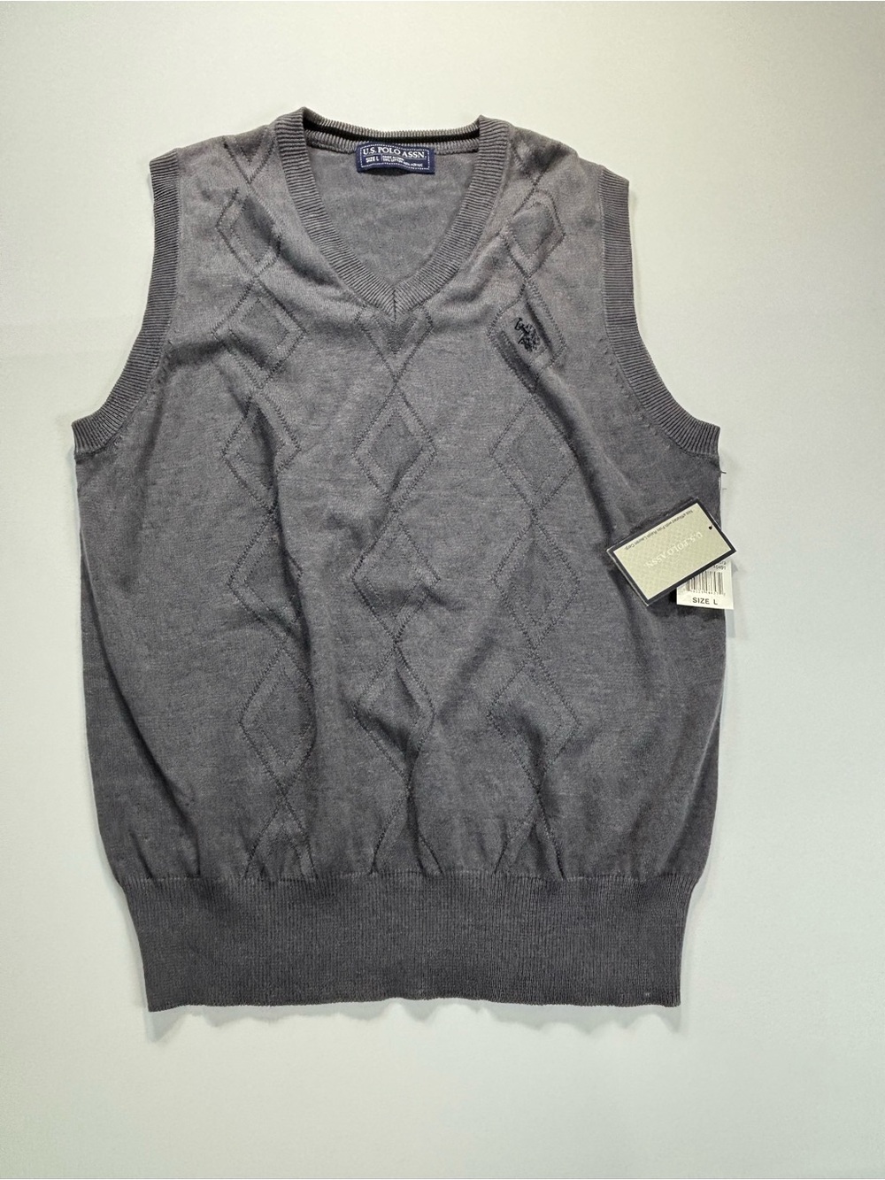 U.S. Polo Assn. Men's Gray V-Neck Diamond Cable Knit Sweater Vest